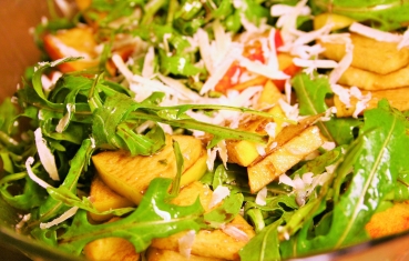 Aragula apple salad