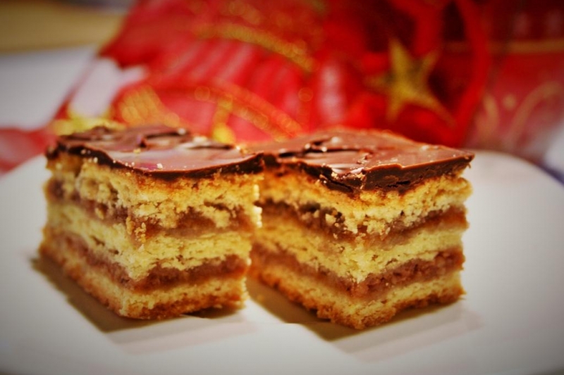 Gerbeaud slice (zserbó szelet)Gerbeaud slice (zserbó szelet)